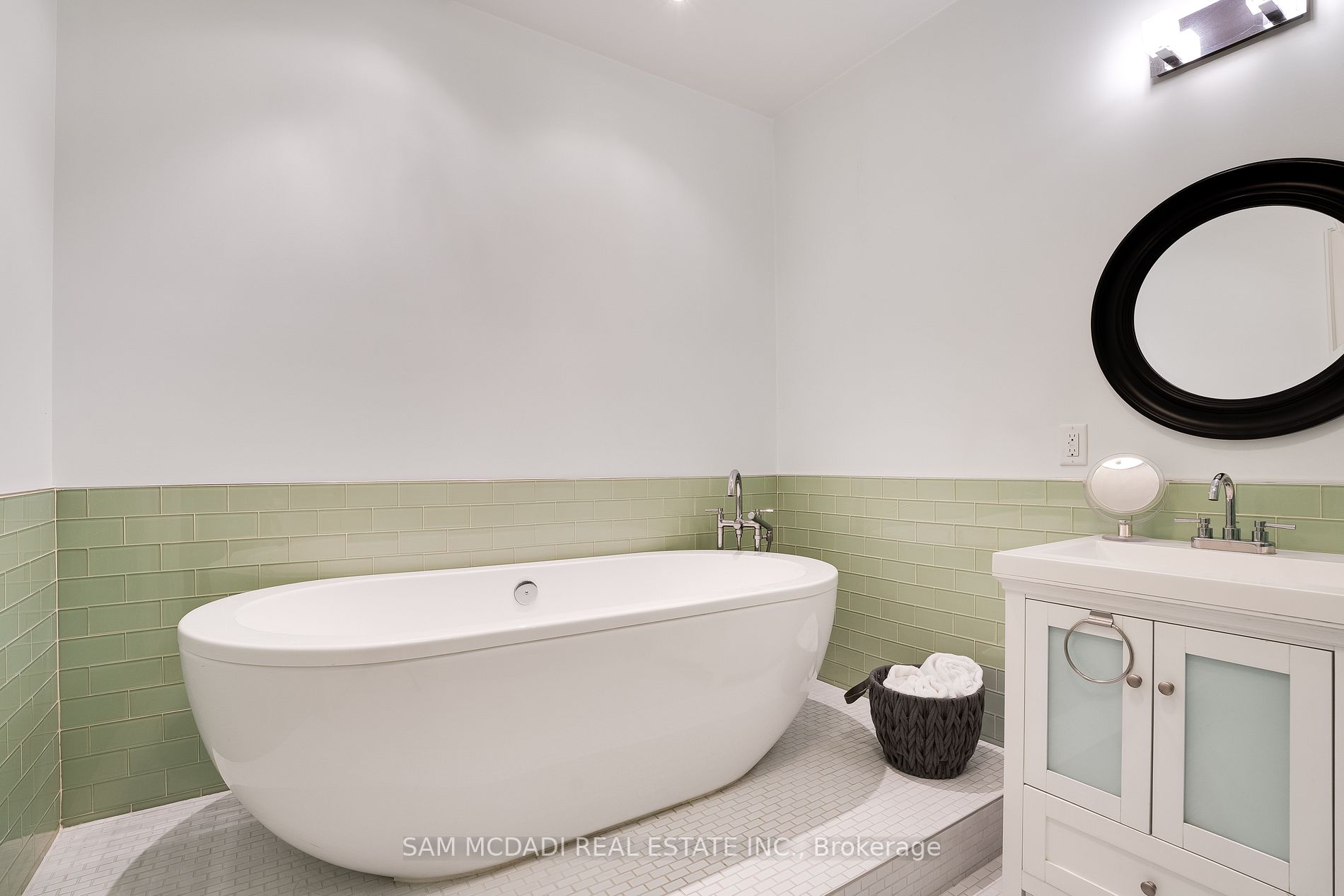 Listing W6033716 - Large Photo # 27