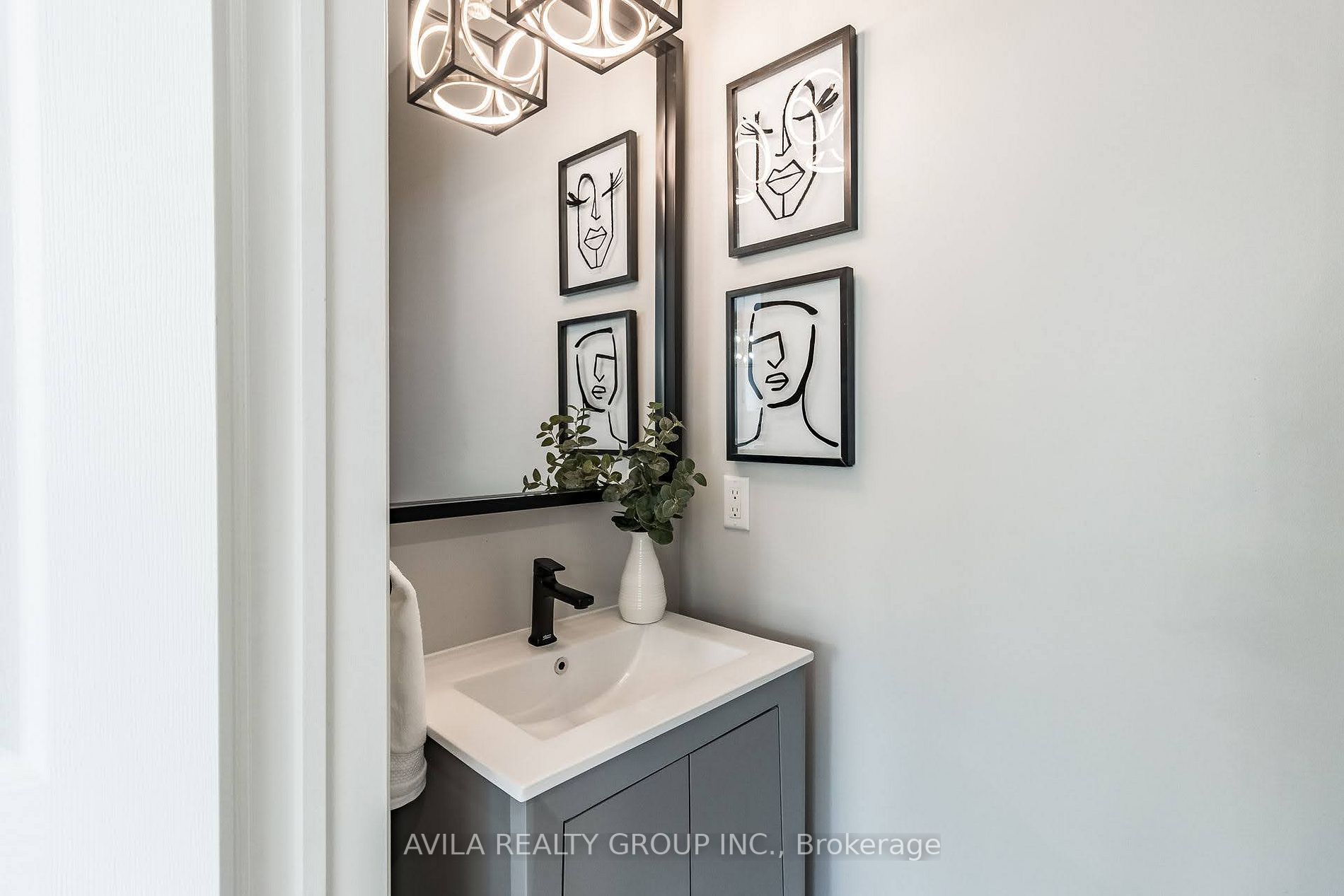 2239 Wuthering Heights Way