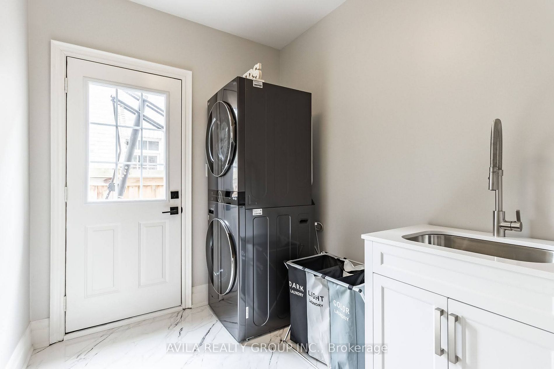 2239 Wuthering Heights Way