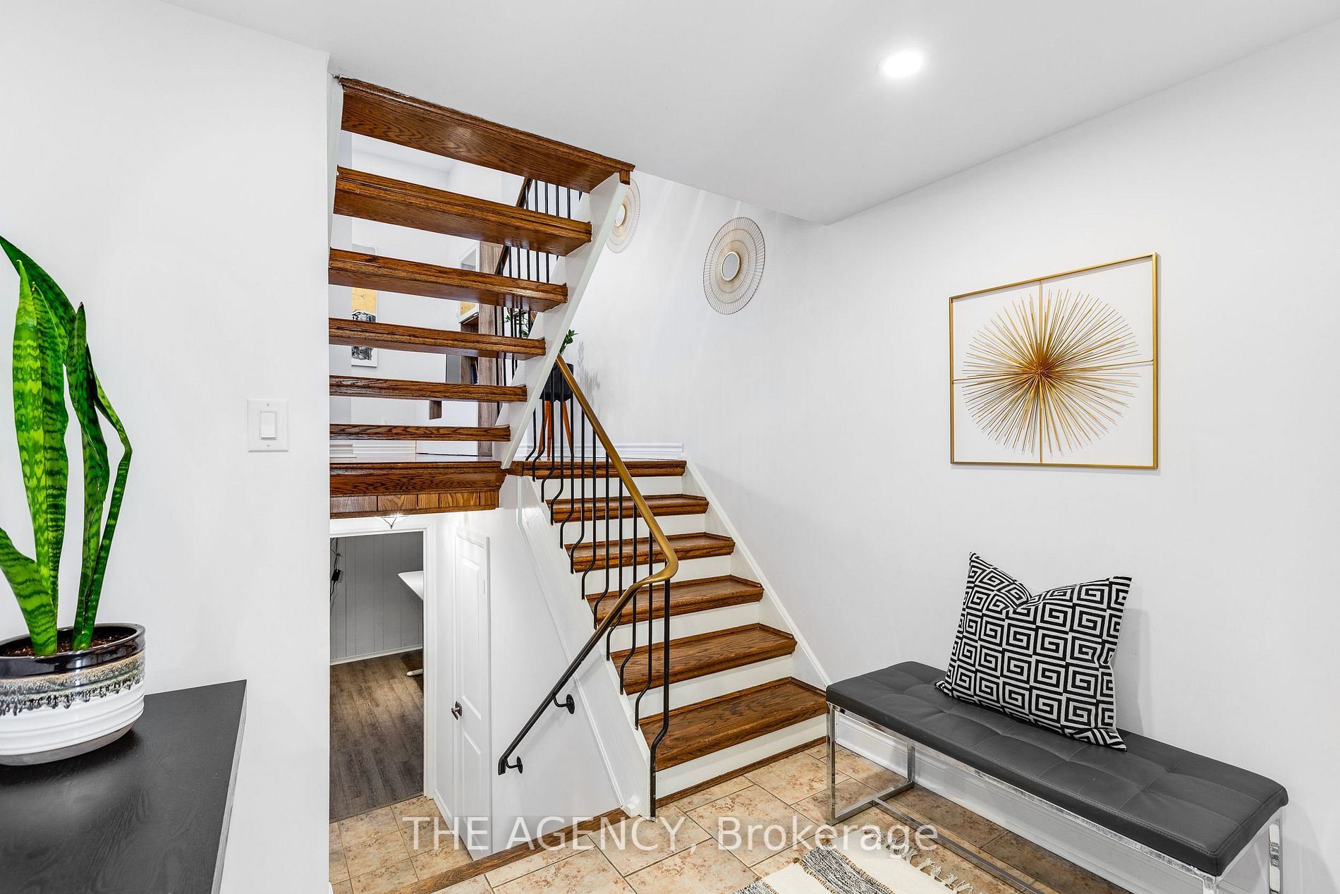 Listing W6033956 - Large Photo # 3