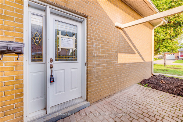 6 Jersey Ave, Brampton