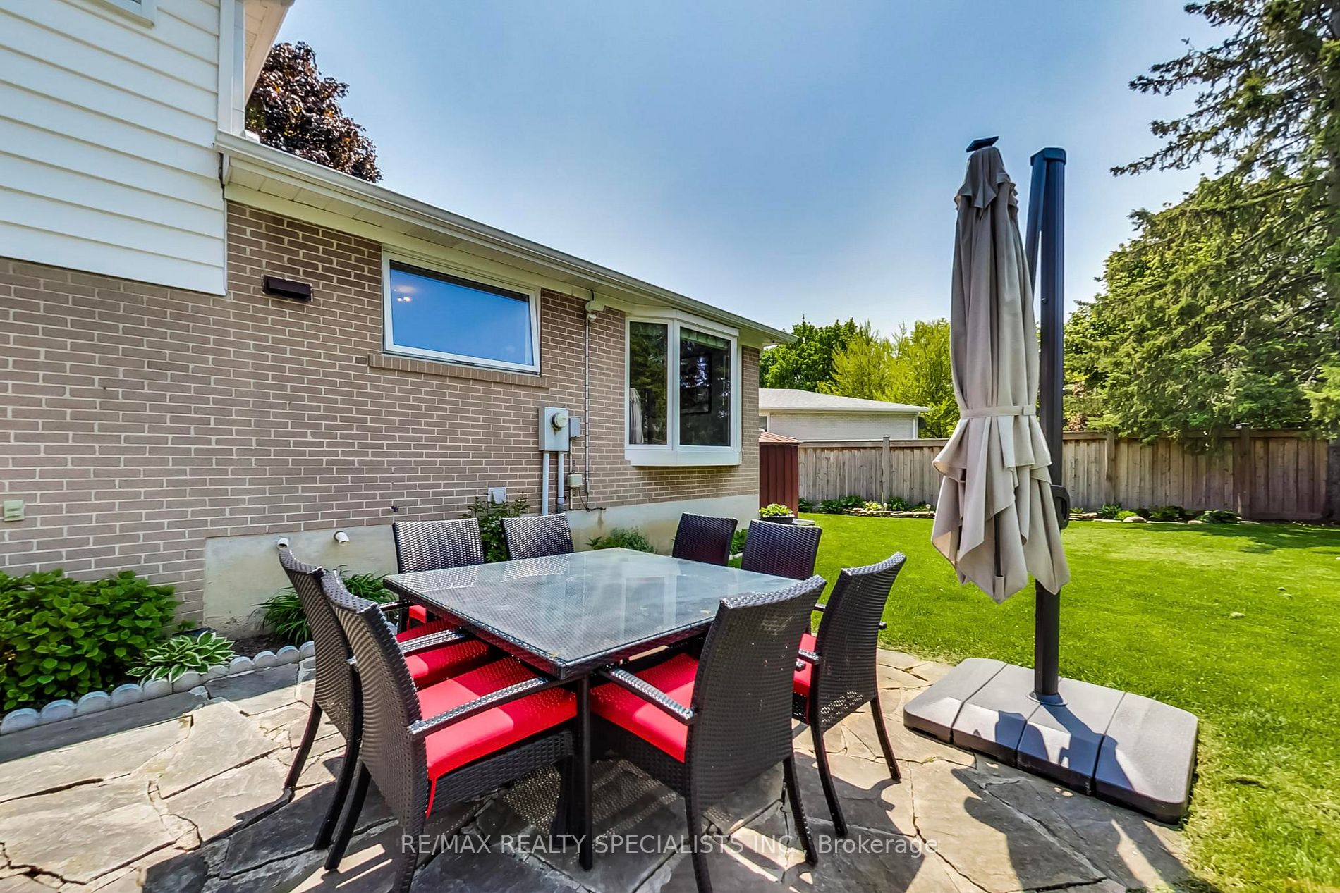 1555 Glen Rutley Circ