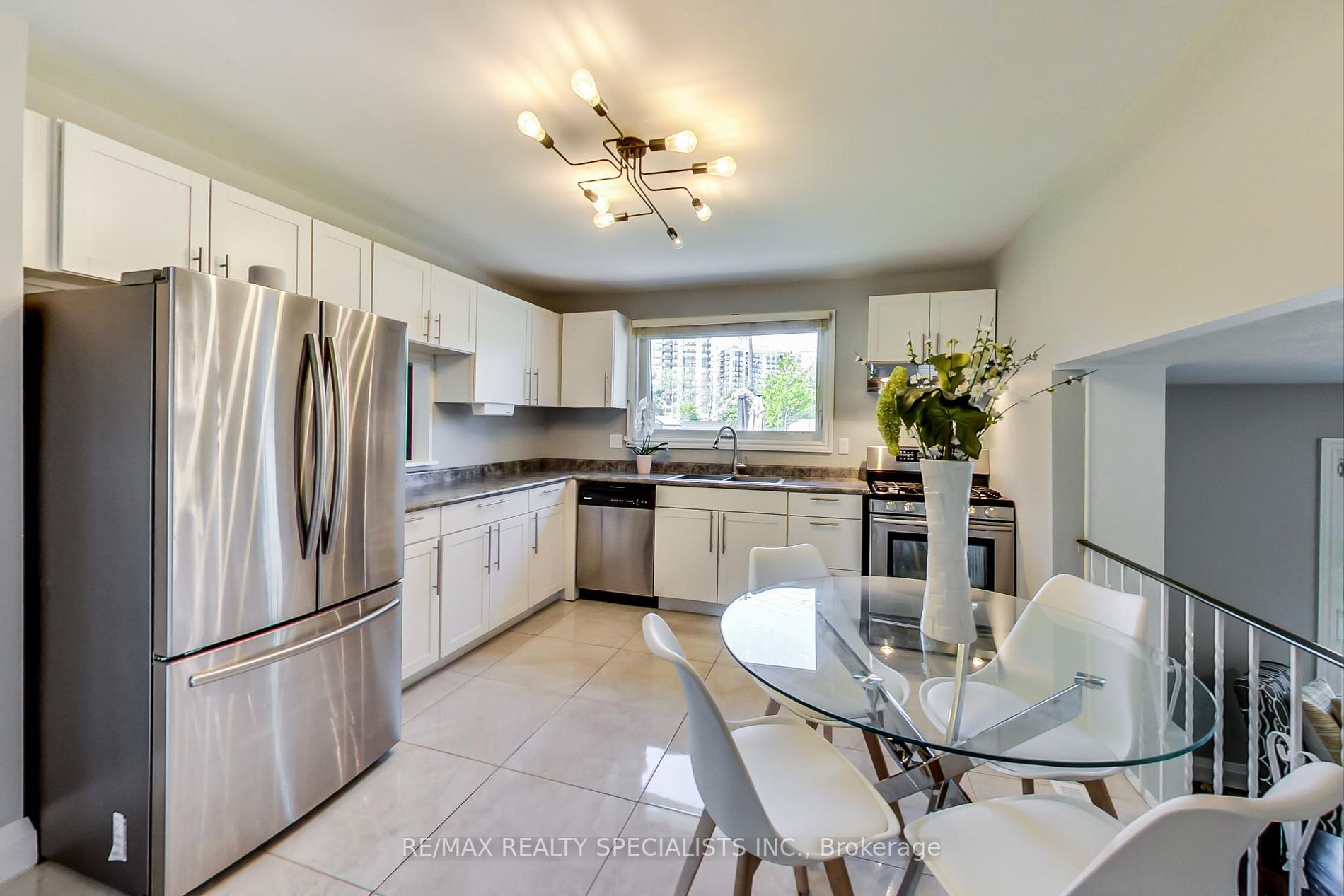 1555 Glen Rutley Circ