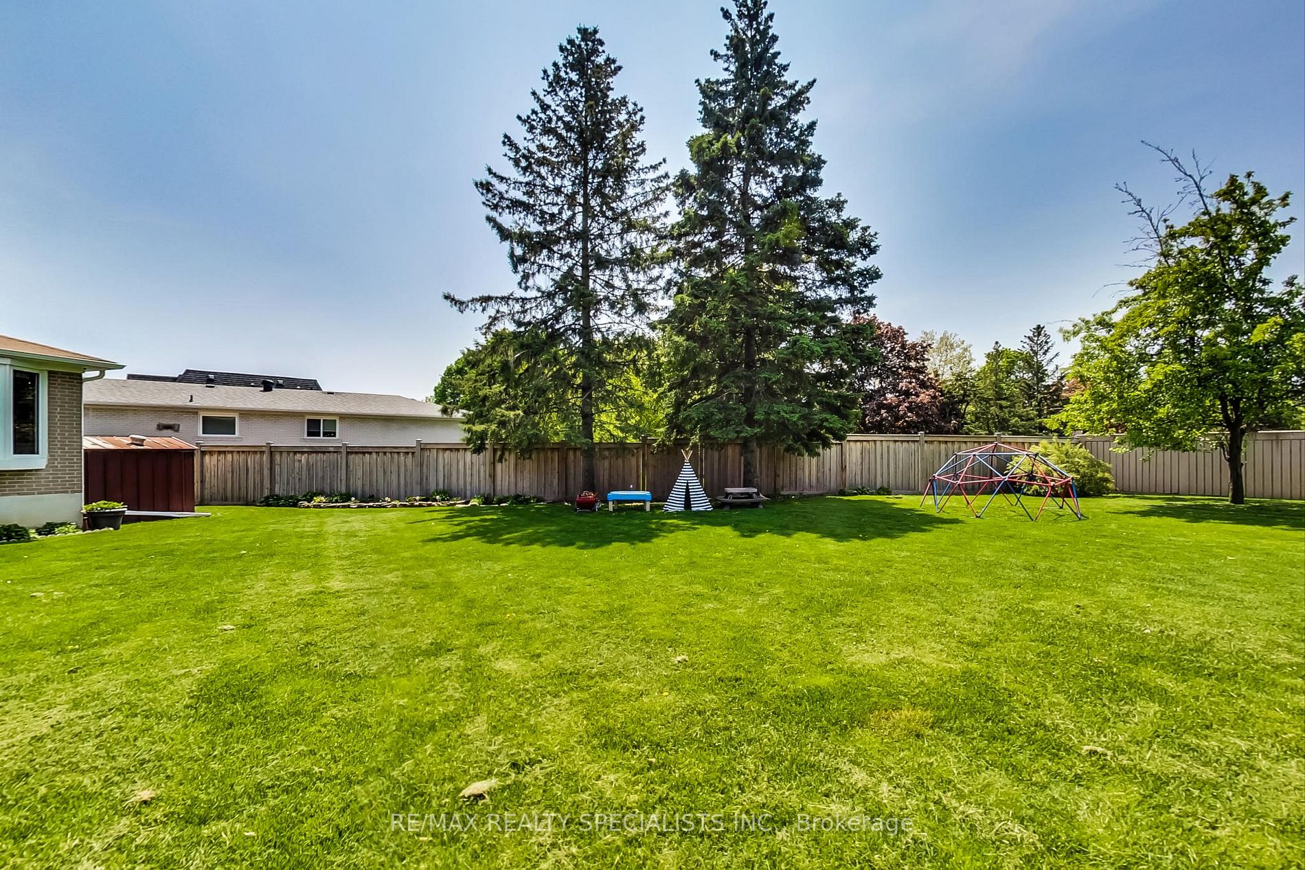 1555 Glen Rutley Circ