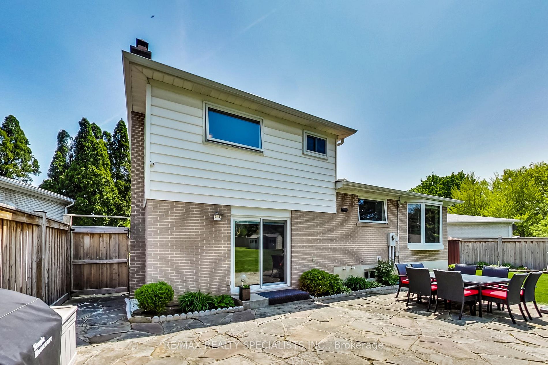 1555 Glen Rutley Circ