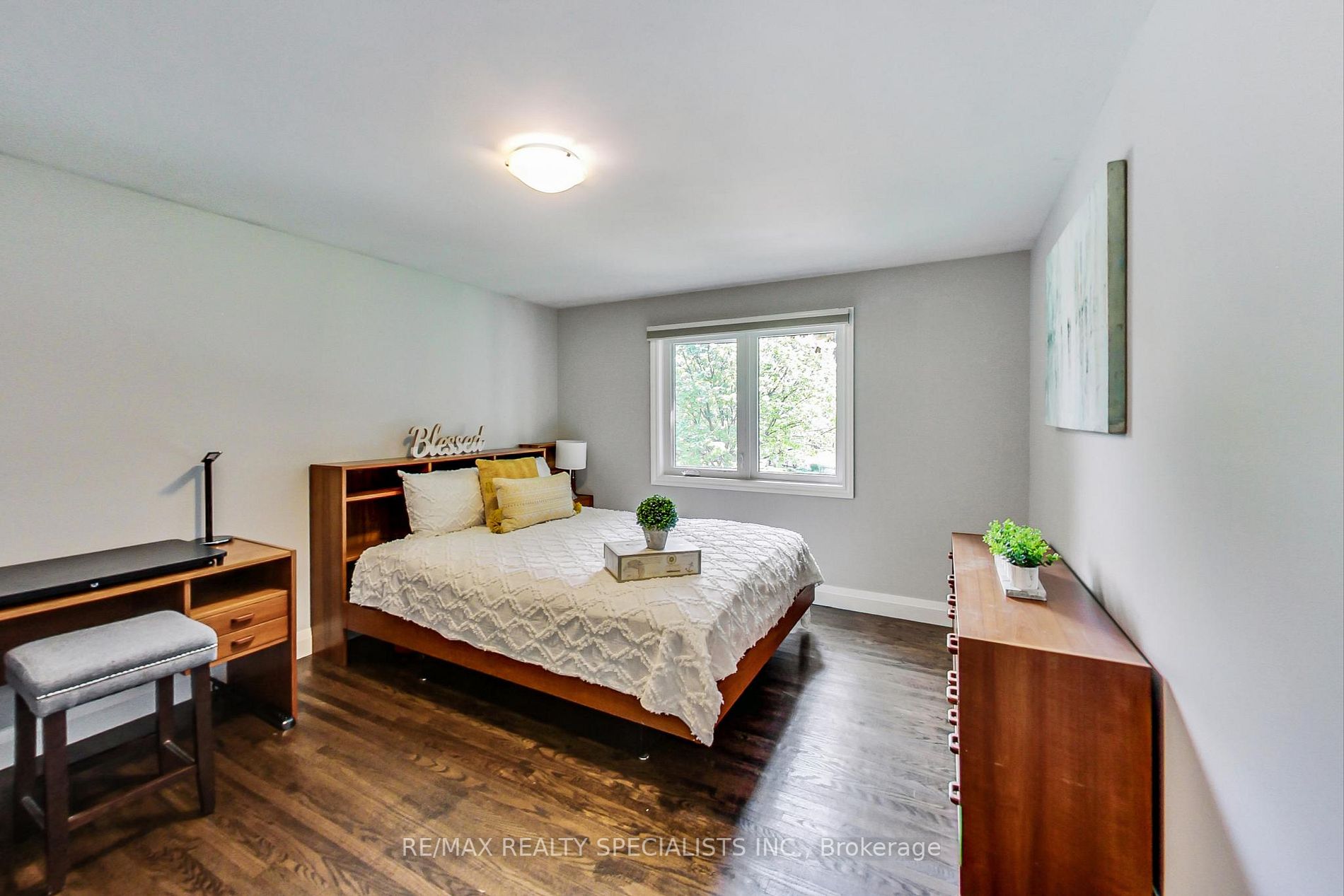 1555 Glen Rutley Circ