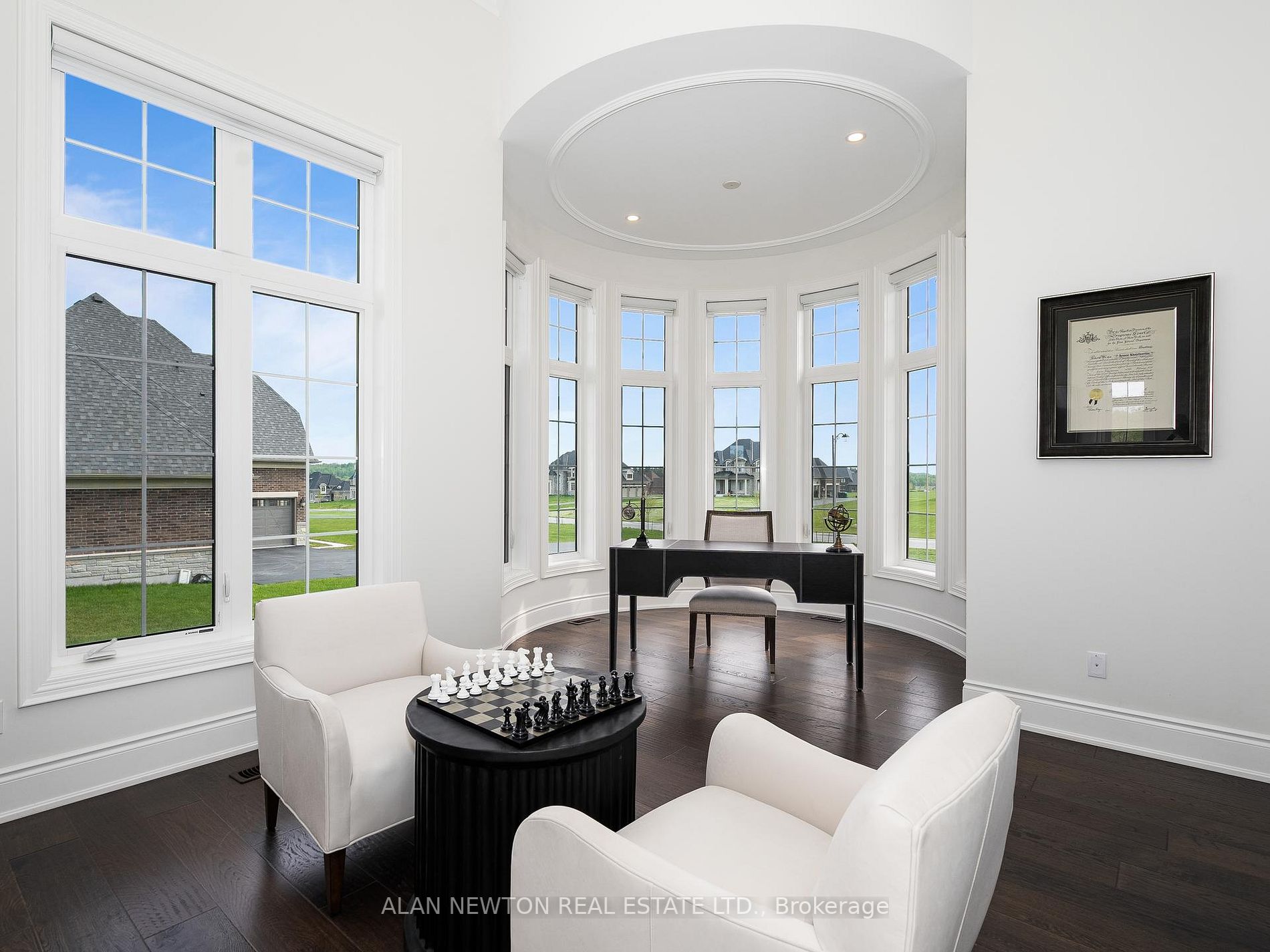 276 Amos Dr