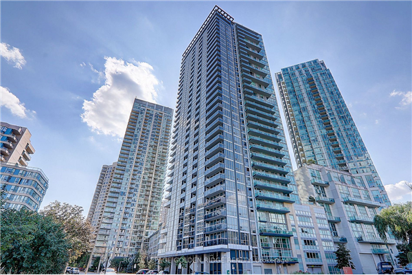 223 Webb Dr, Mississauga