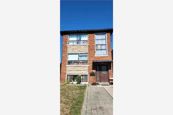 33 Milton St, Toronto