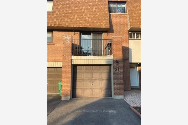 1051 Cedarglen Gate, Mississauga