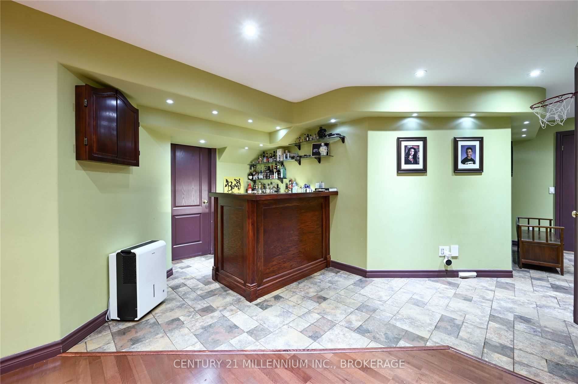 Listing W6035359 - Large Photo # 31