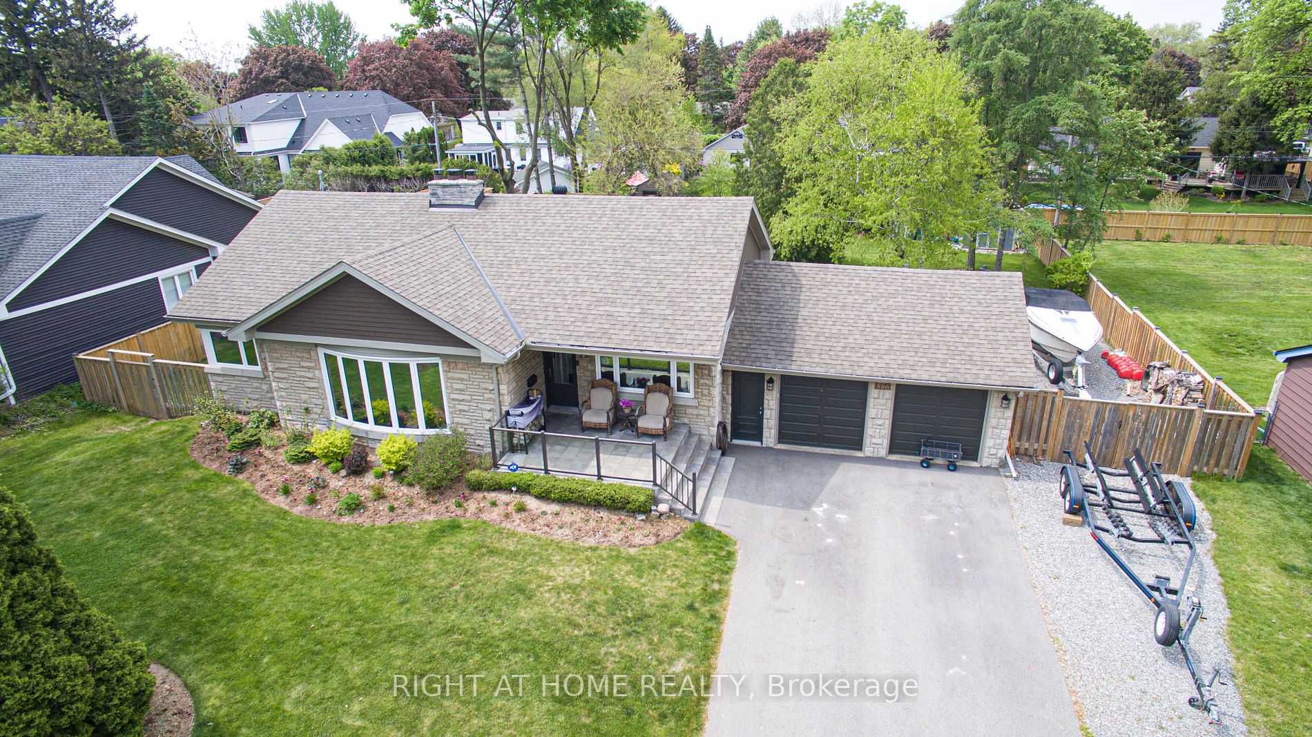 886 King Rd