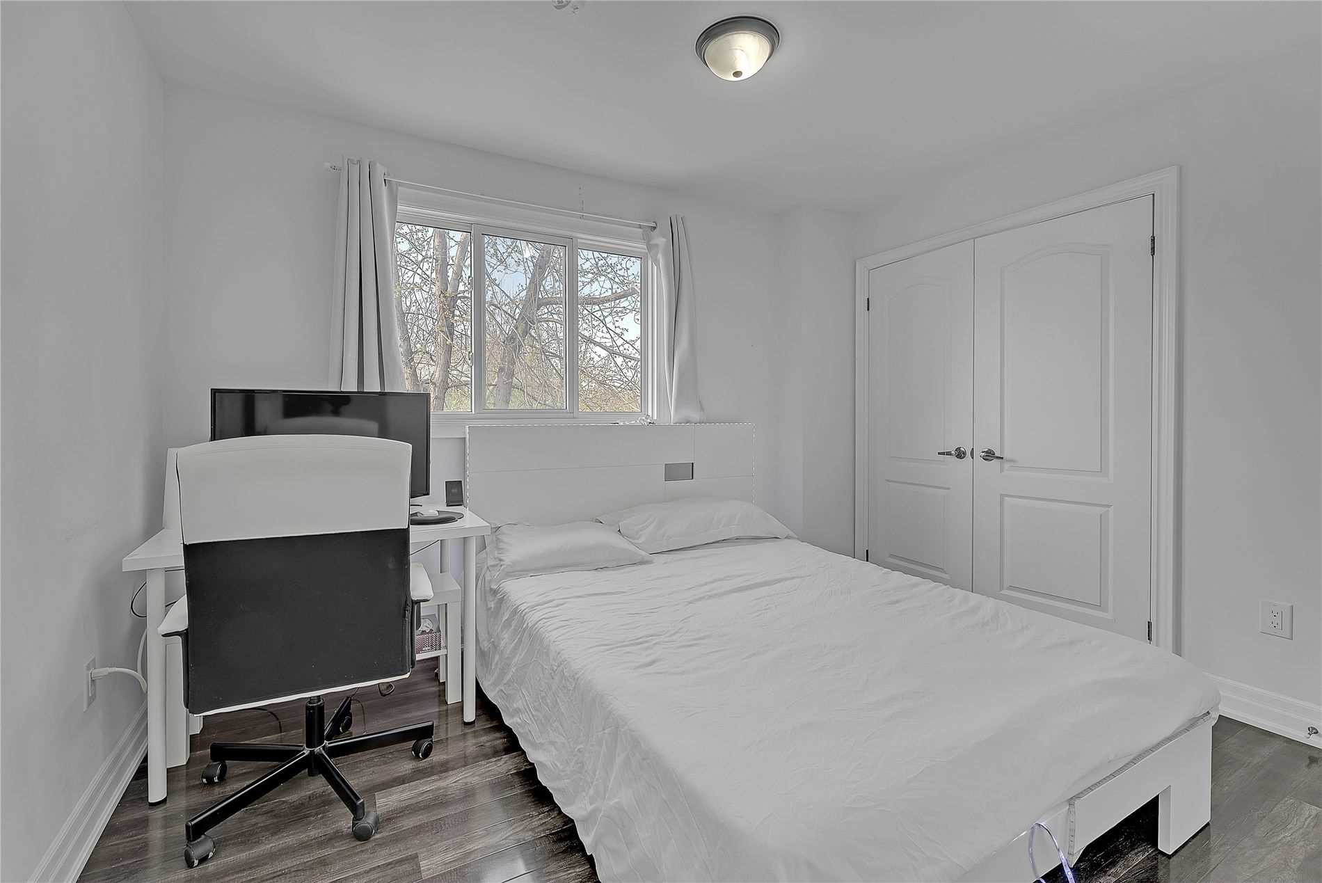 119 Madoc Dr