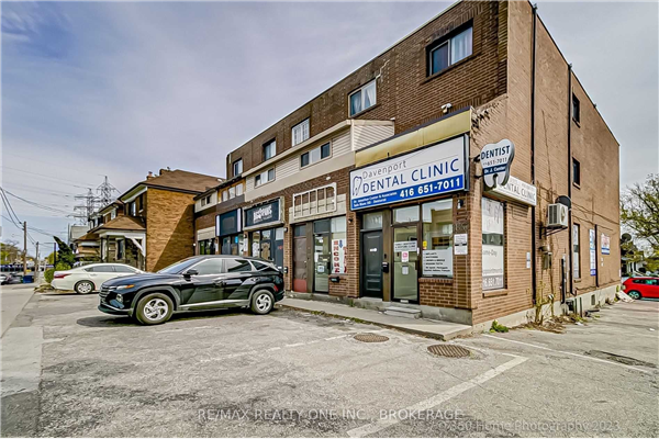 1853 Davenport Rd, Toronto