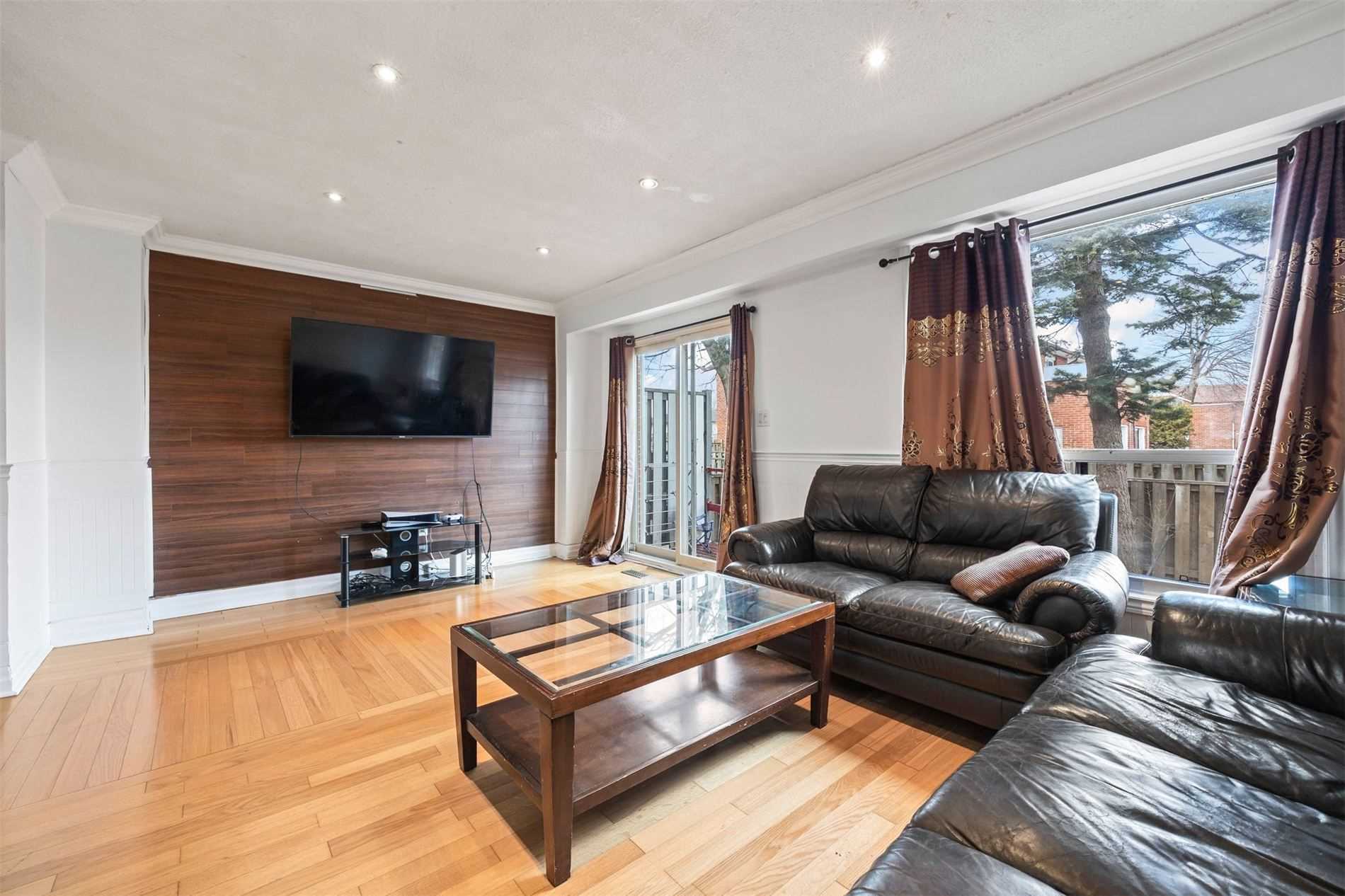 7560 Goreway Drive, #20