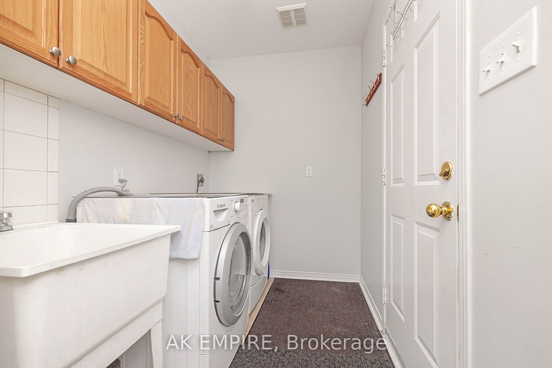 11 Grovewood Dr