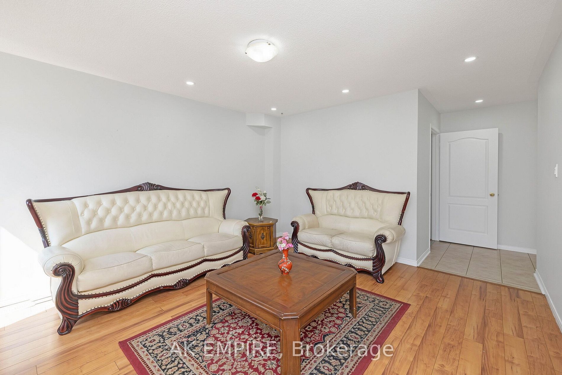 11 Grovewood Dr