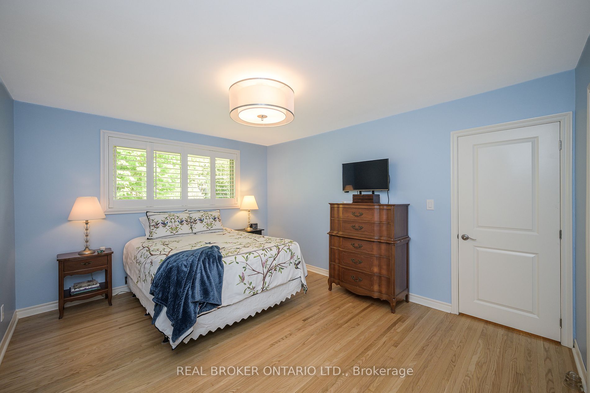 3387 Regal Road