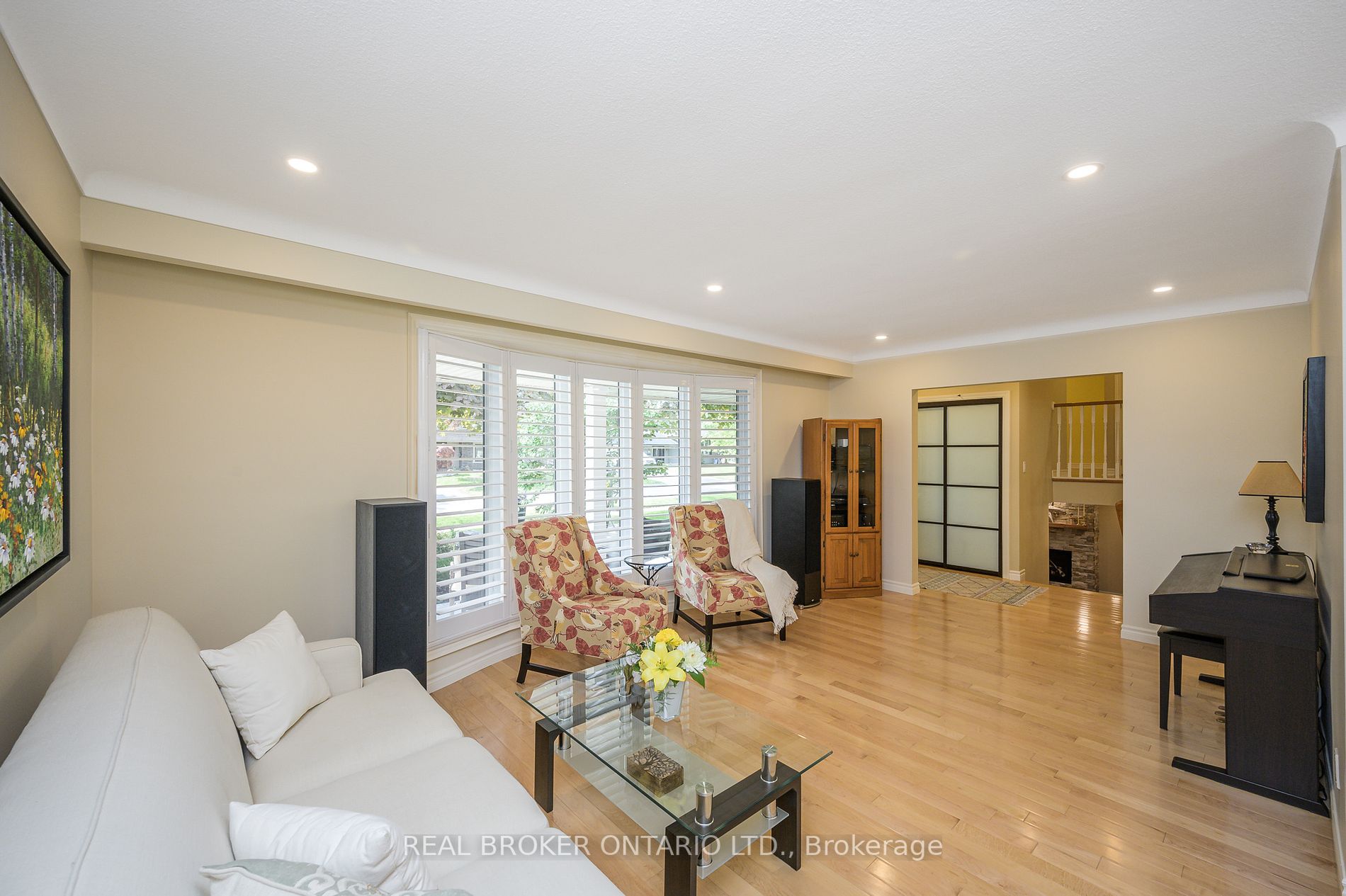 3387 Regal Road