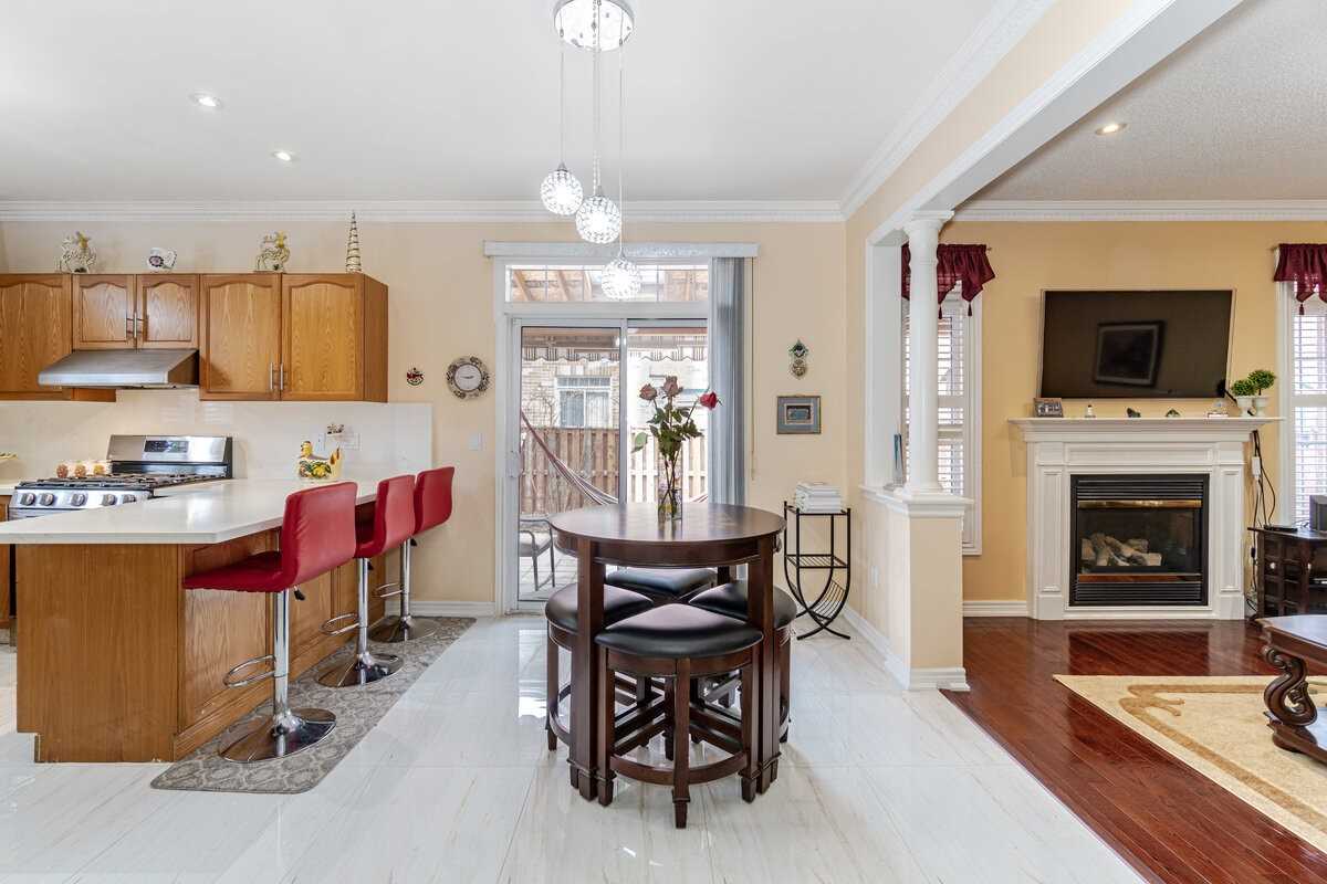 29 Long Meadow Rd
