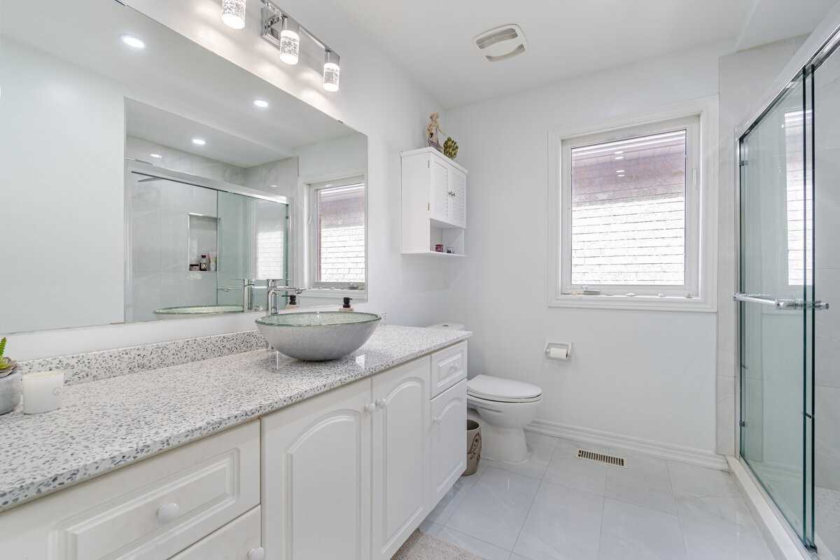 29 Long Meadow Rd