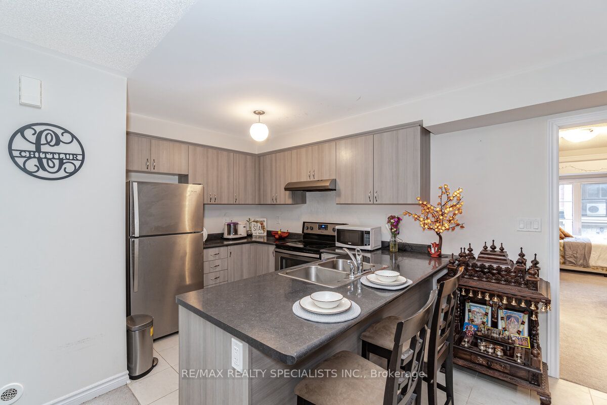 200 Veterans Dr, #123