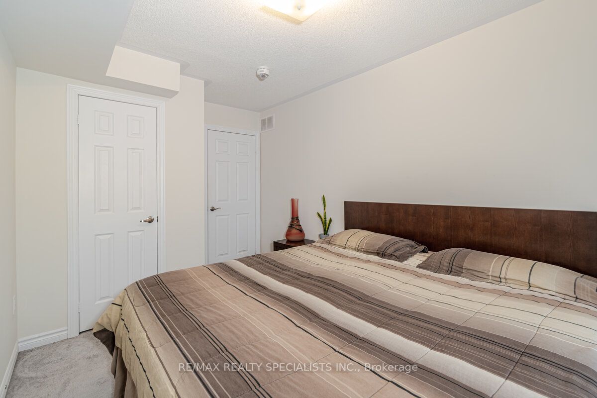 200 Veterans Dr, #123
