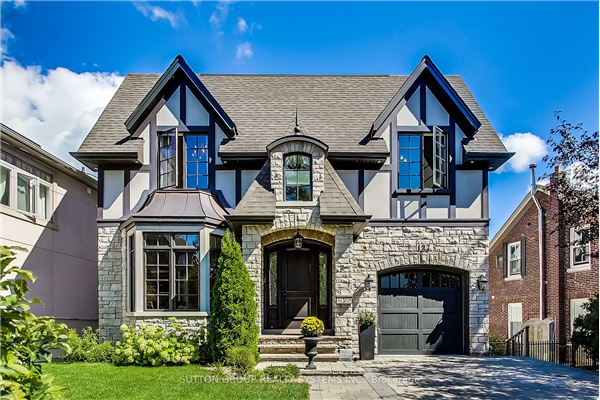 127 Kingsway Cres