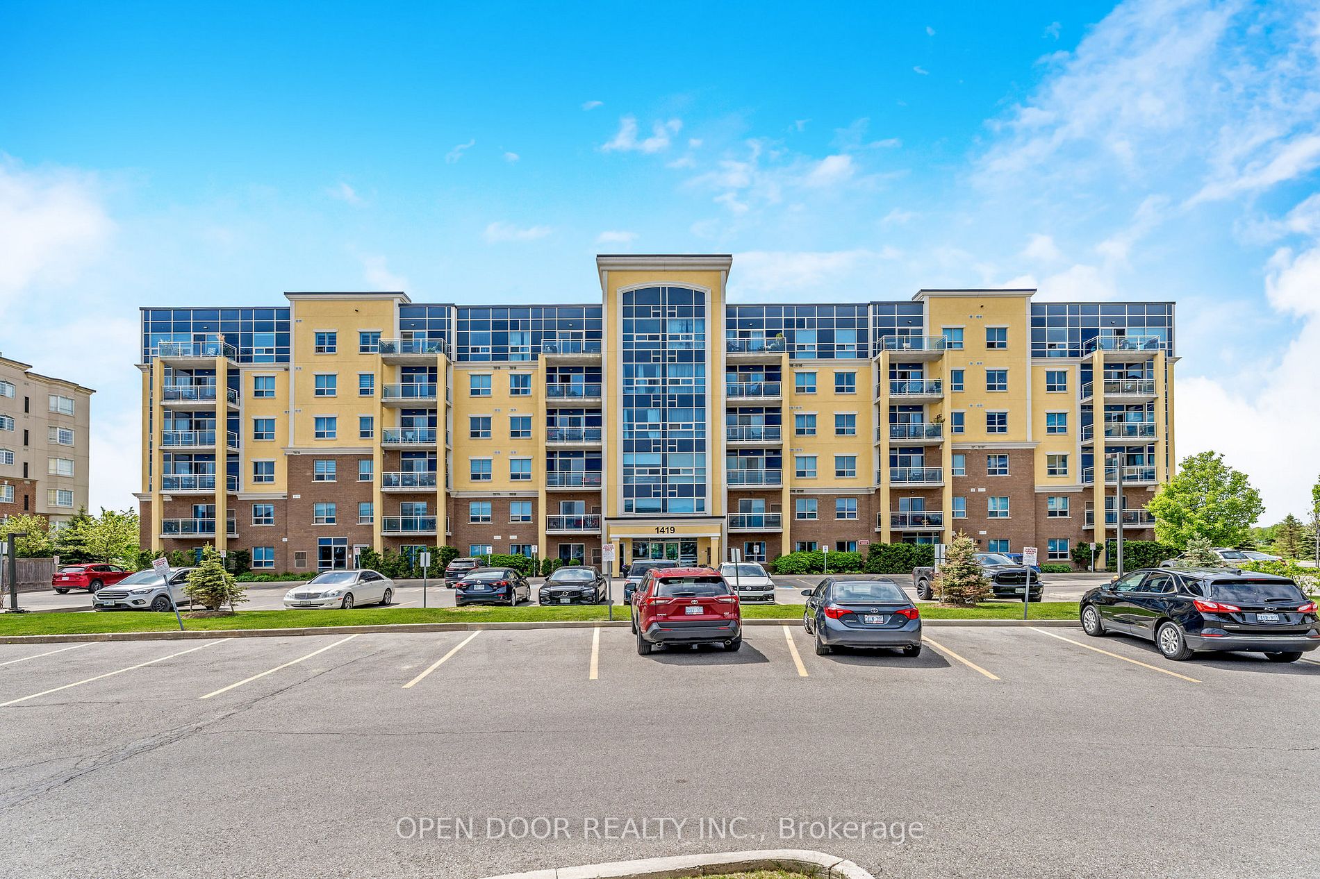 Listing W6037528 - Large Photo # 2