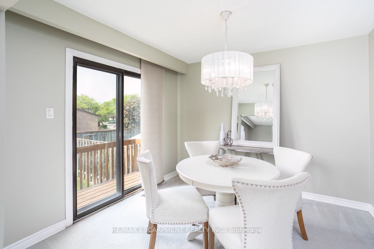 703 Briar Cres