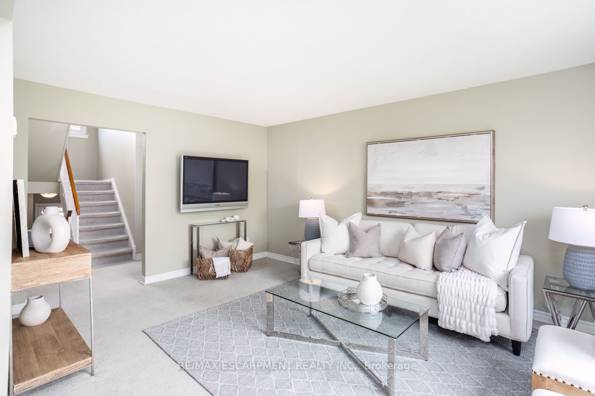 703 Briar Cres