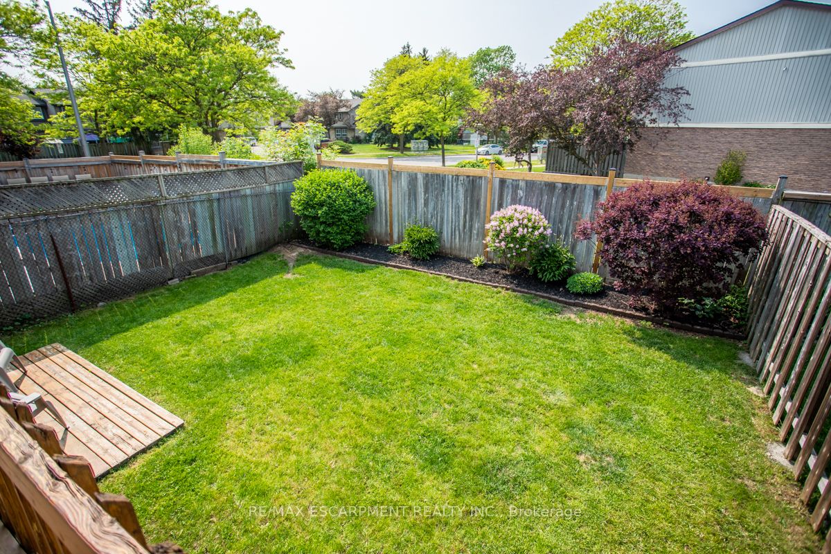 703 Briar Cres