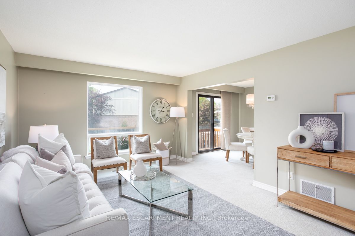 703 Briar Cres