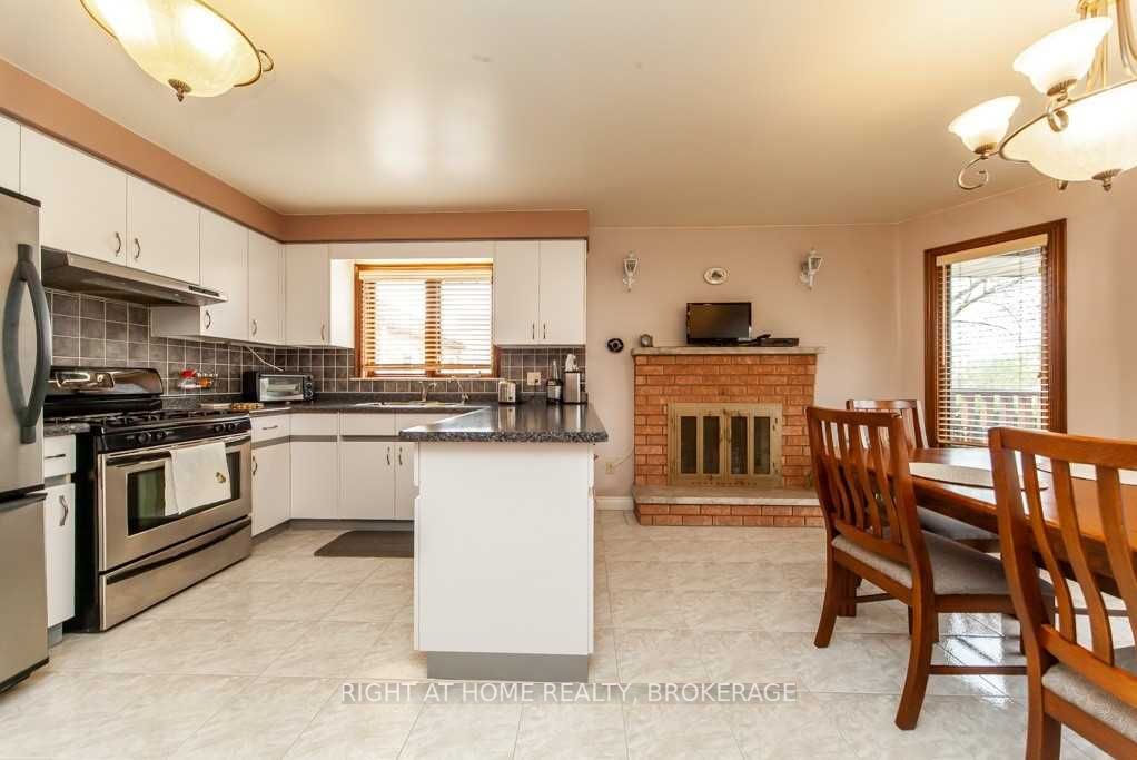 18 Palamar Rd