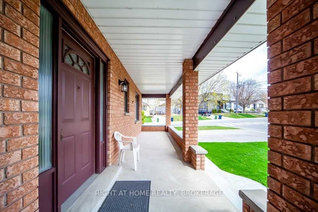 18 Palamar Rd