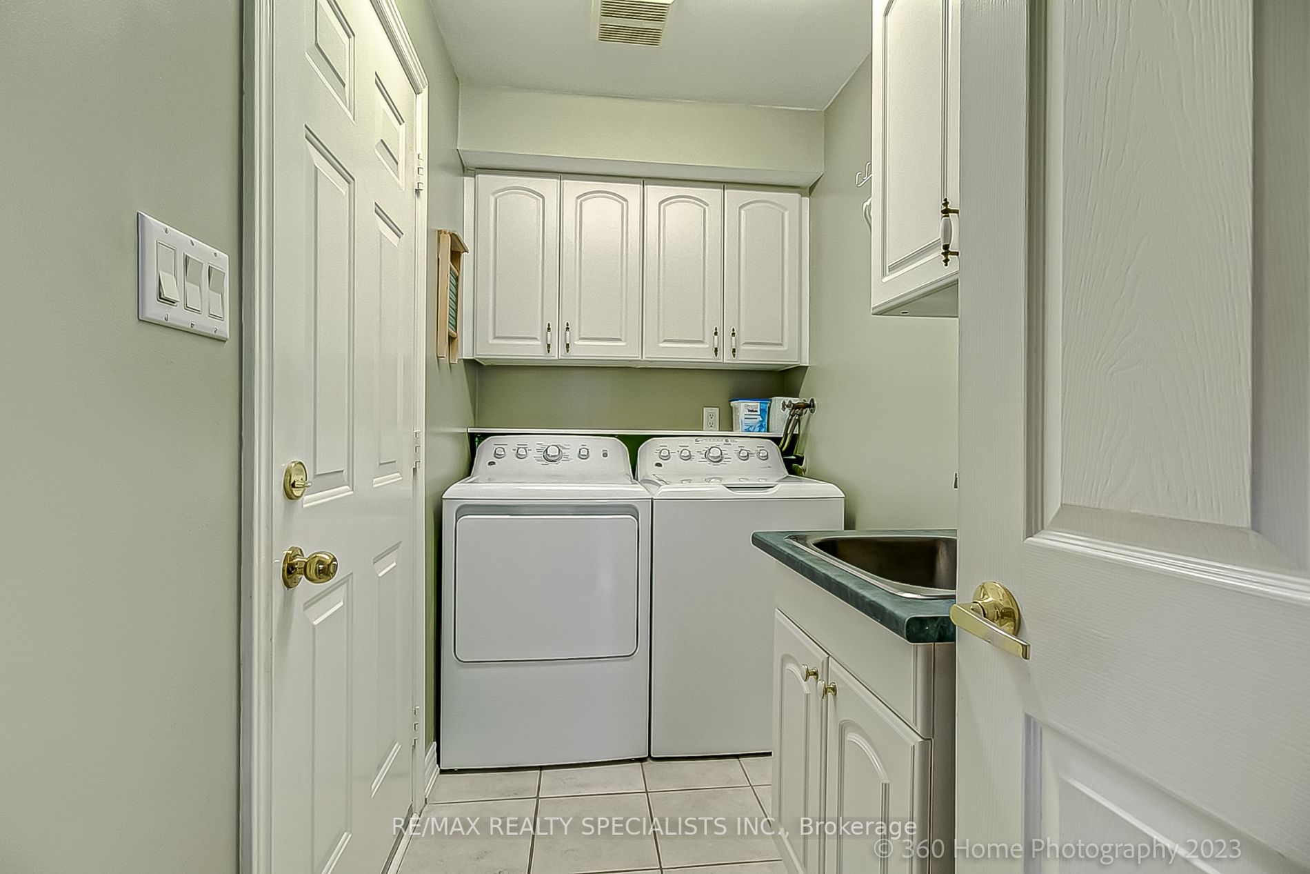 223 Rebecca St, #3