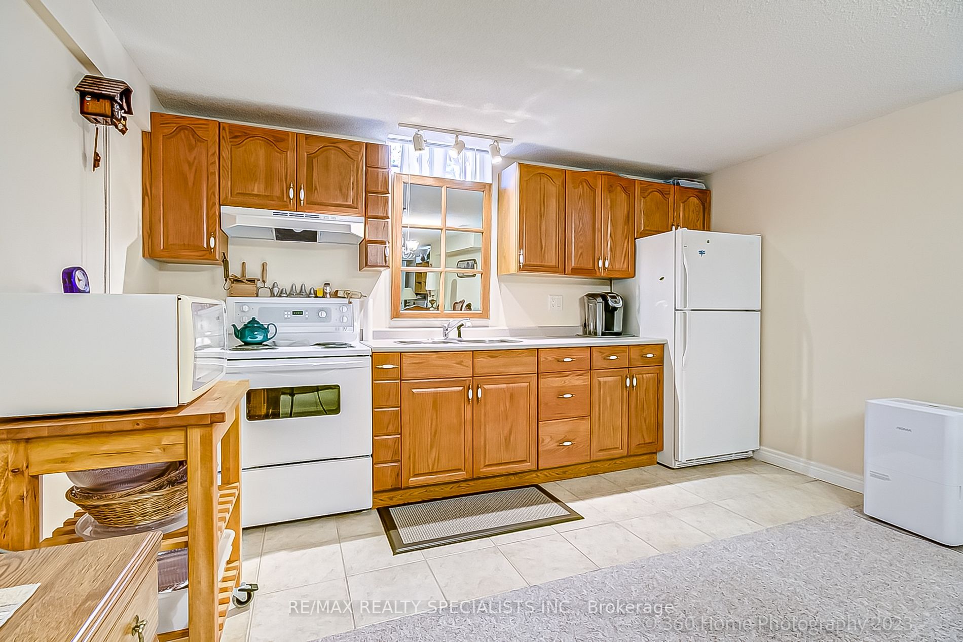 223 Rebecca St, #3