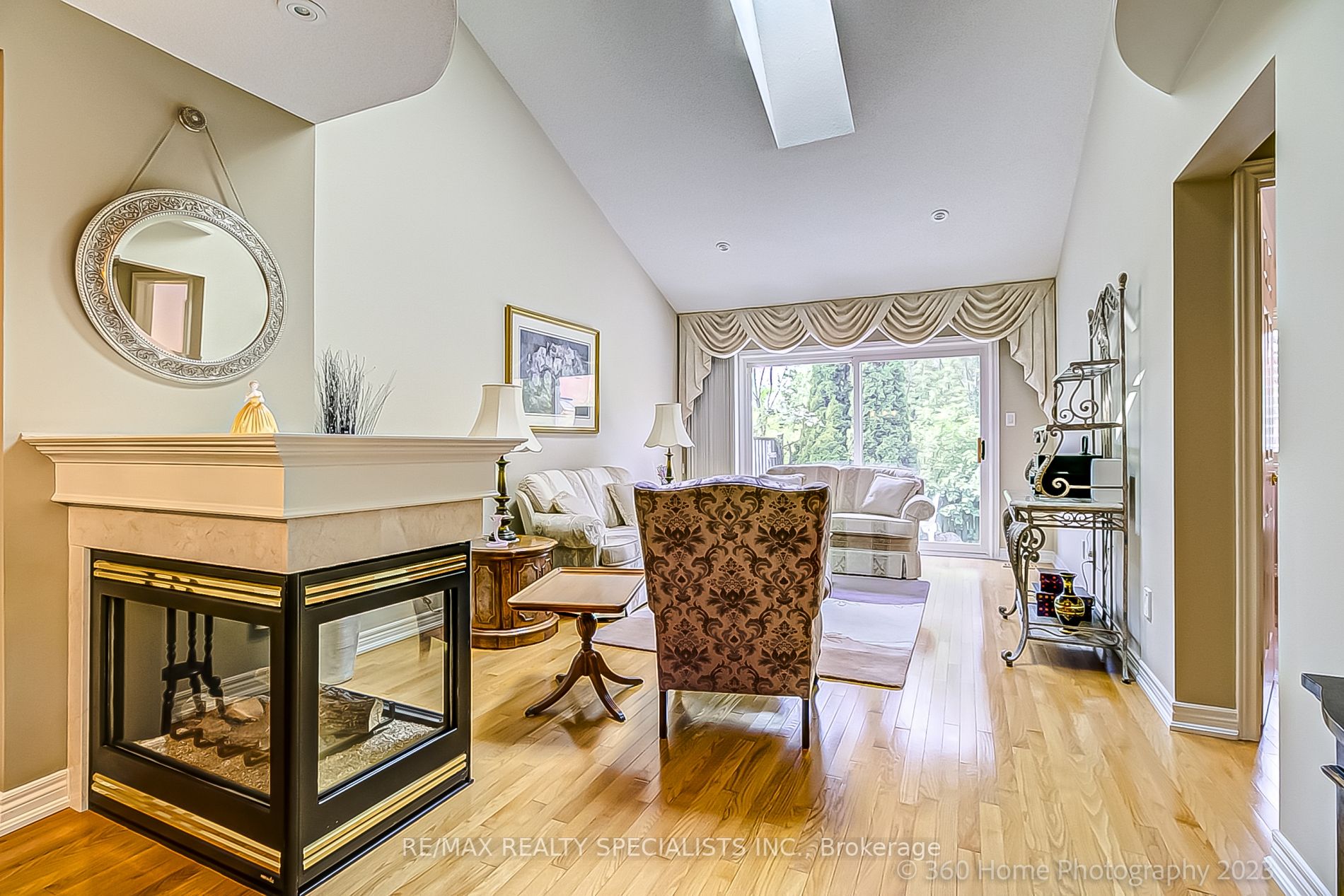 223 Rebecca St, #3