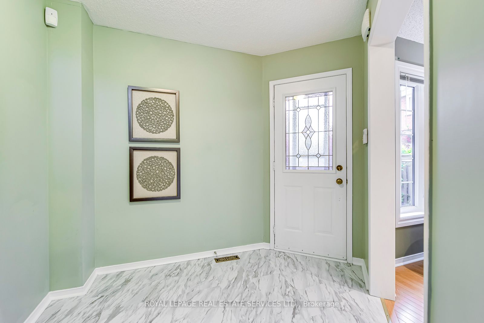 Listing W6037920 - Large Photo # 3