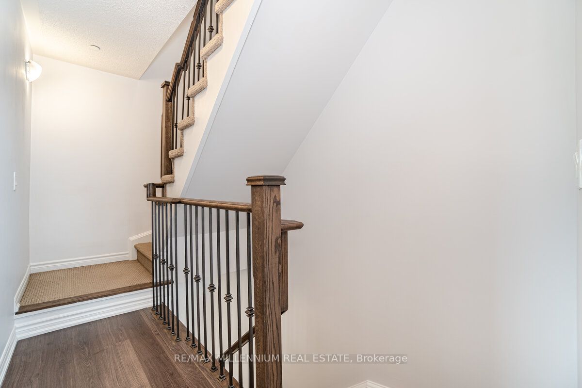 Listing W6038076 - Large Photo # 15