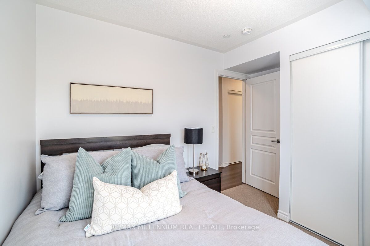 Listing W6038076 - Large Photo # 21