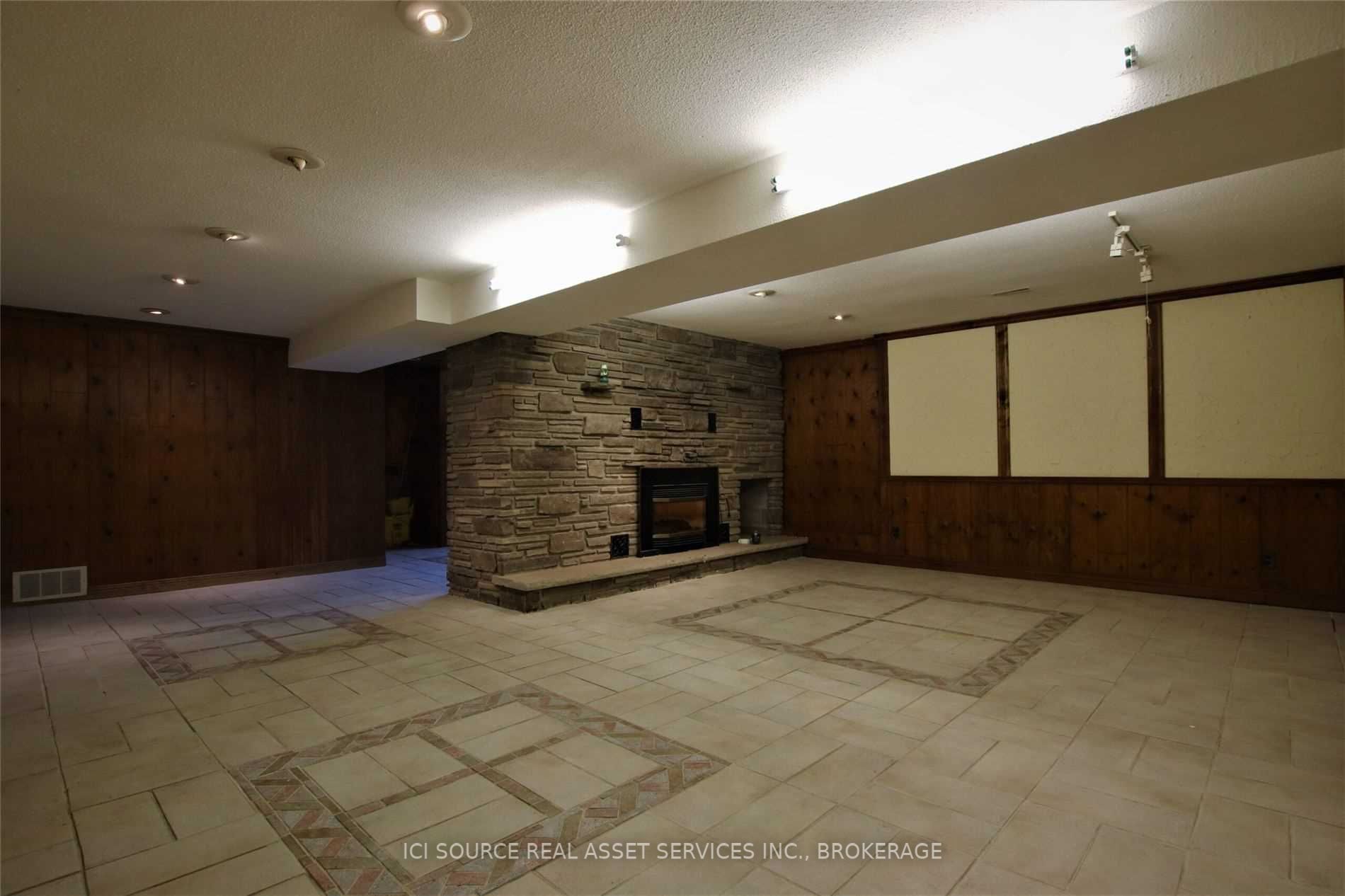 1200 Birchview Drive