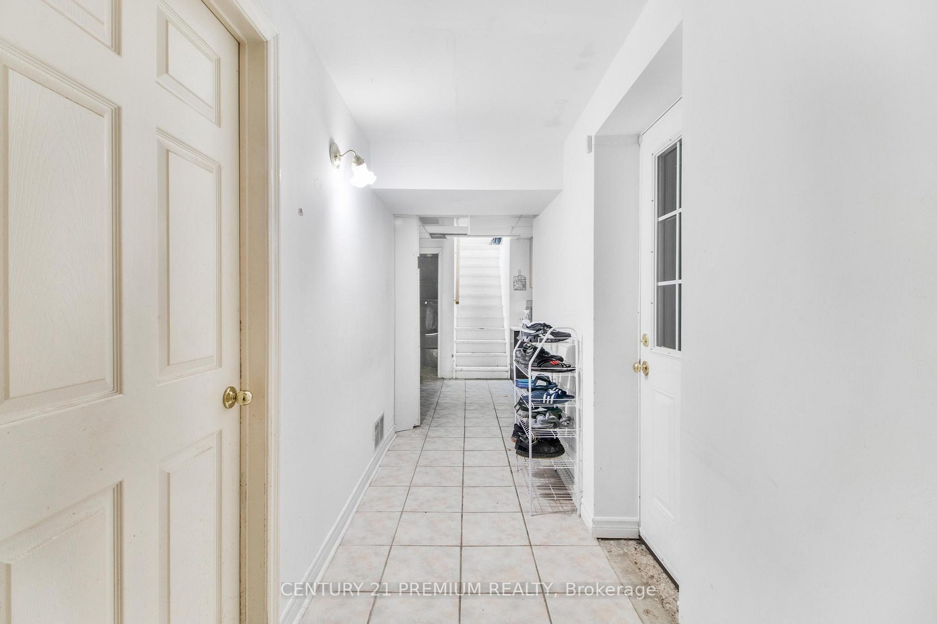 24 Vogue Cres