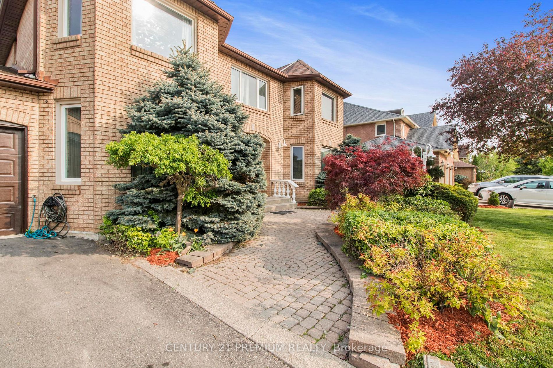 24 Vogue Cres