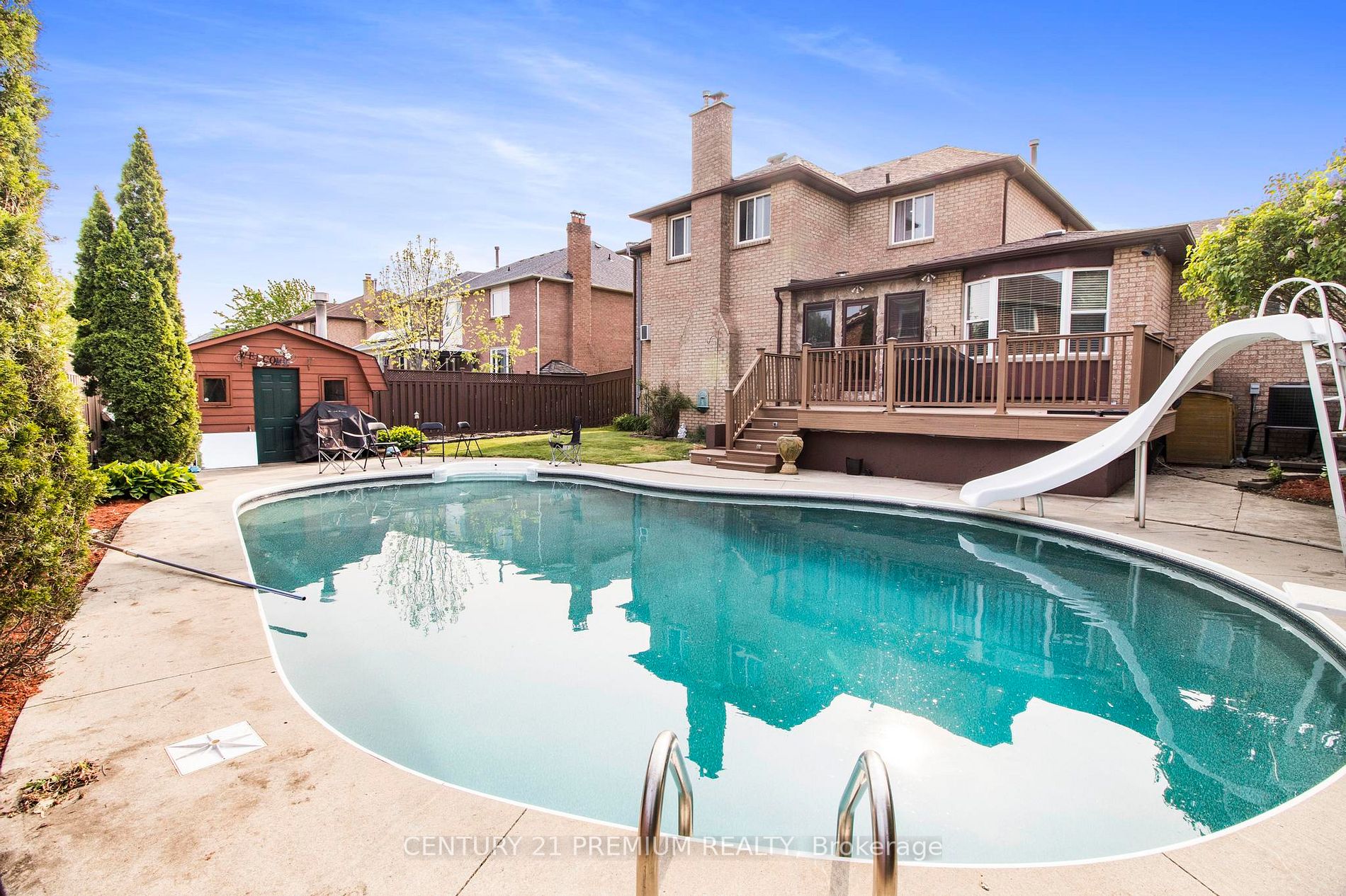 24 Vogue Cres