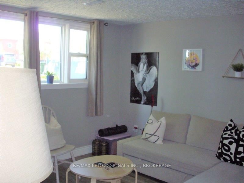 Listing W6038901 - Large Photo # 6