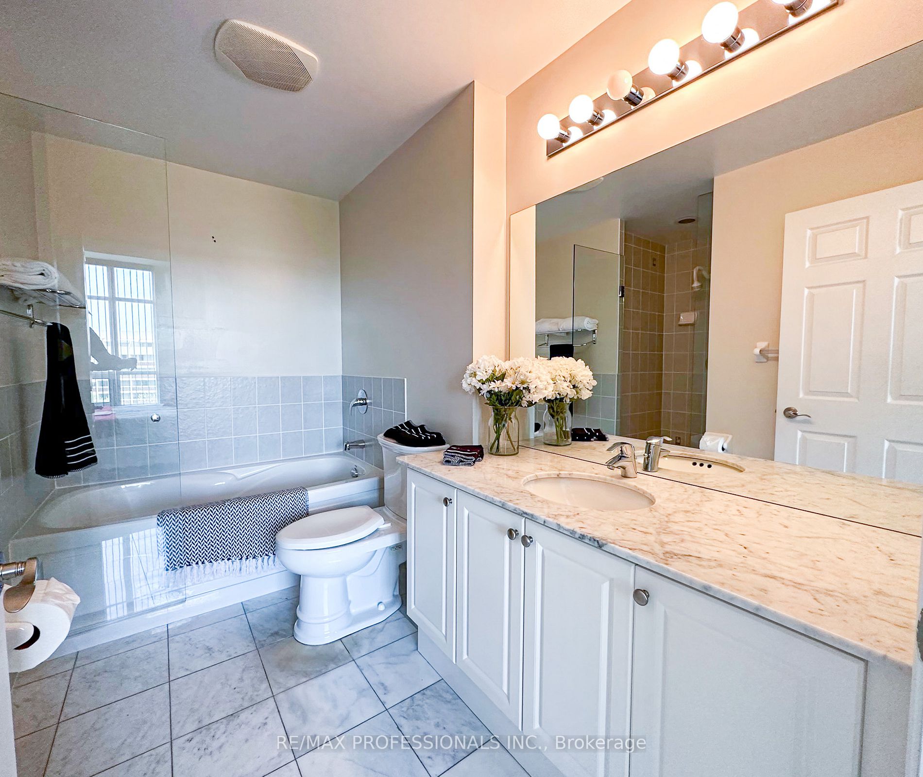 1135 Royal York Rd, #917