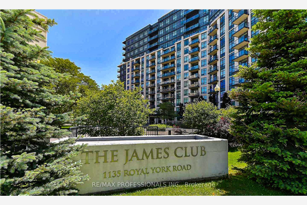 1135 Royal York Rd, Toronto