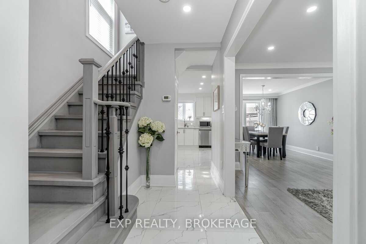90A Bicknell Avenue