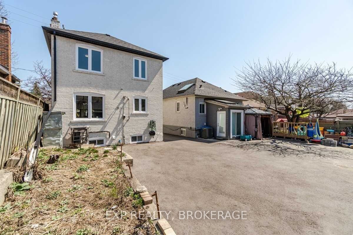90A Bicknell Avenue